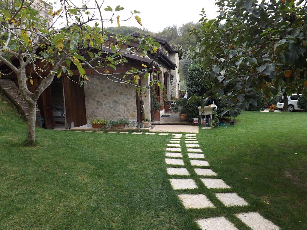 Agriturismo San Giovanni Ad Insulam Isola del Gran Sasso dʼItalia Exterior foto