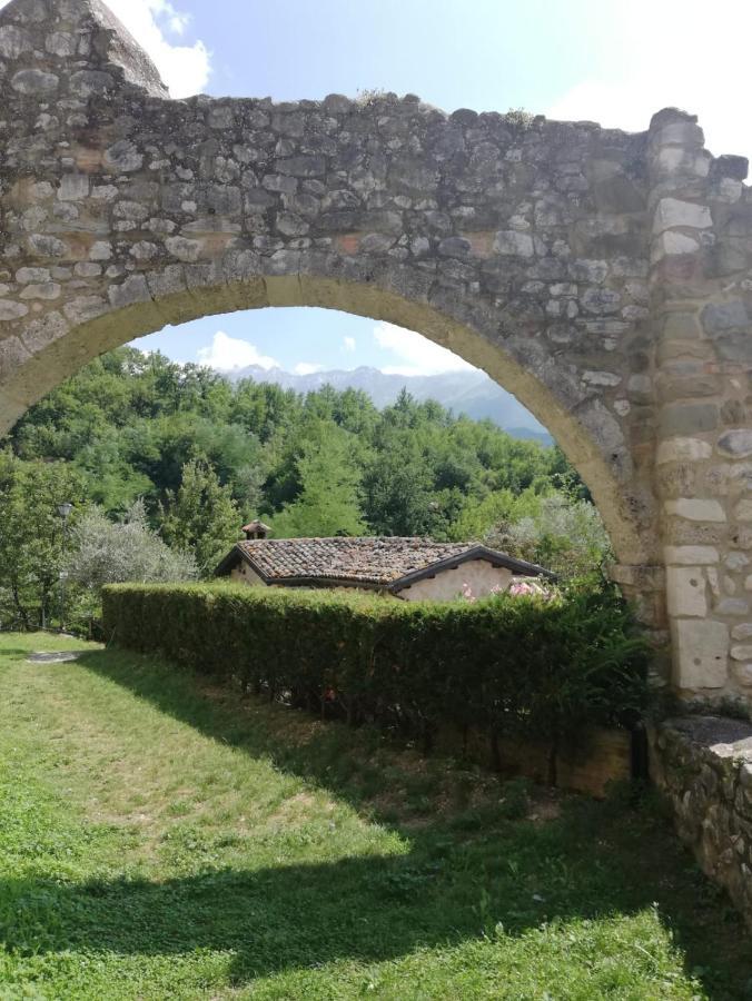 Agriturismo San Giovanni Ad Insulam Isola del Gran Sasso dʼItalia Exterior foto