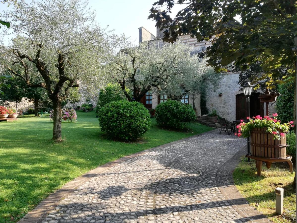 Agriturismo San Giovanni Ad Insulam Isola del Gran Sasso dʼItalia Exterior foto